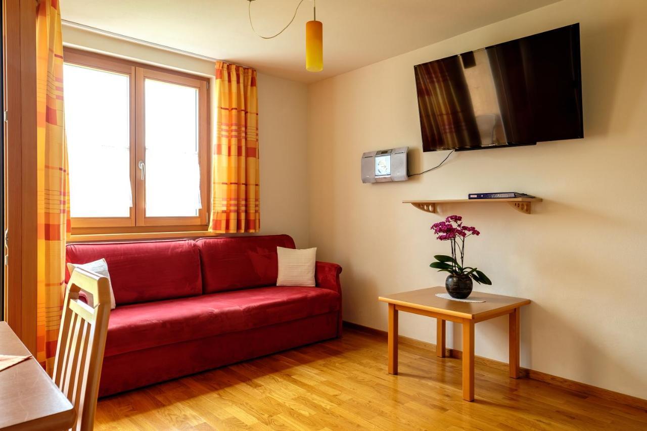 Gaestehaus Hausberger Schruns ภายนอก รูปภาพ
